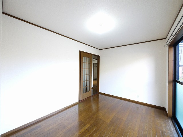 ルミエール州見の寝室|使い勝手のいい洋室です