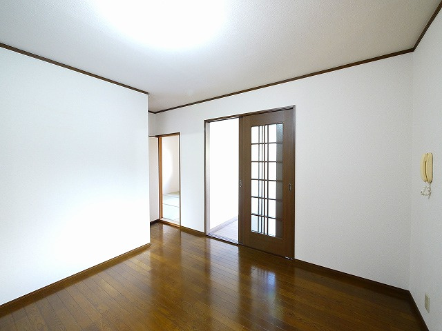 ルミエール州見の居間・リビング|居間です