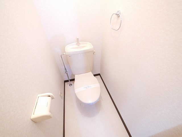 ルミエール州見のトイレ|落ち着いたトイレです