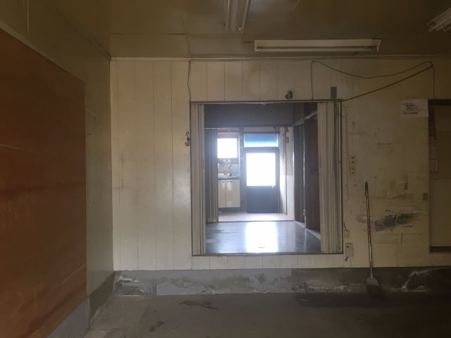 尼崎市久々知１丁目の店舗事務所のロビー