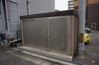 【その他共用部分】 | 敷地内ゴミステーションです