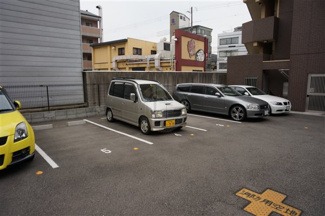 【駐車場】 | 敷地内駐車場です