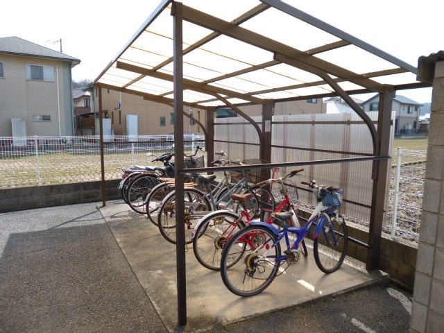 倉敷市福島のアパートのその他共用部分|自転車置き場
