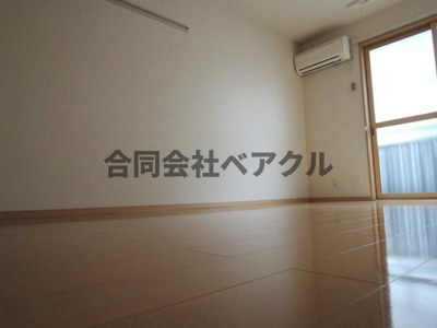 【寝室】 | メゾン・シェルシェ