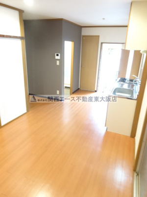 【居間・リビング】 | 中石切町5丁目貸家