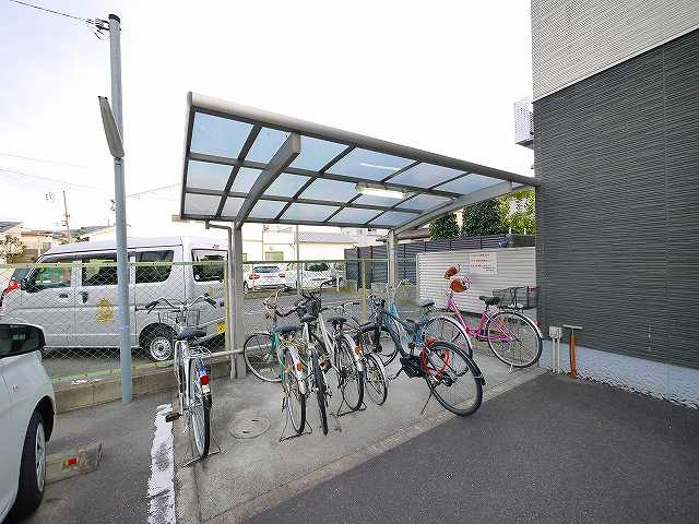 MAST COURT（マストコート）奈良三条町のその他共用部分|ゆったりとした駐輪スペース