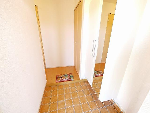 シャトーヒルズ　南館の玄関|シンプルで使いやすい玄関です