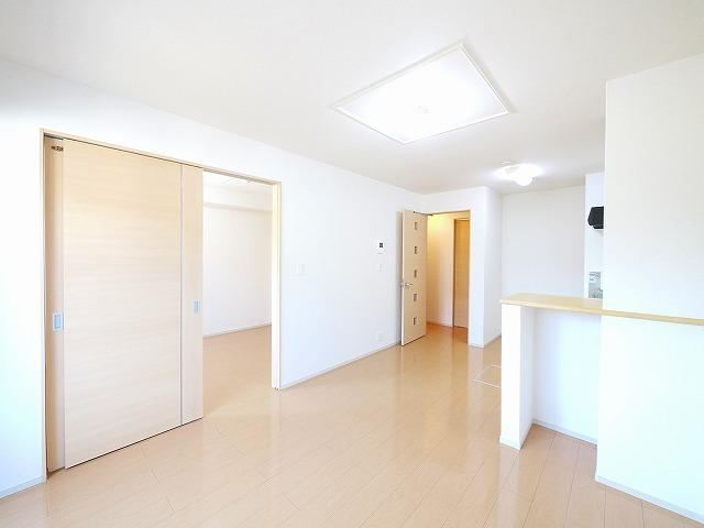 シャトーヒルズ　南館の居間・リビング|おしゃれな居間です