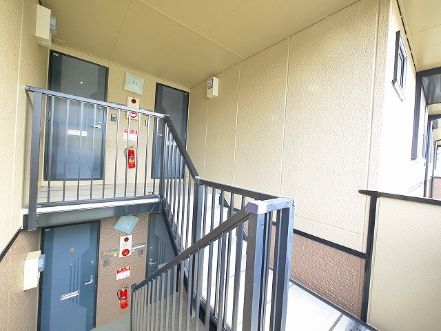 サニーコートB（杏町）のその他共用部分|共用の通路はこのようになっております