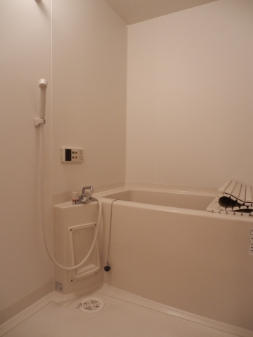 クレールVの浴室|日々の疲れを癒すお風呂付です