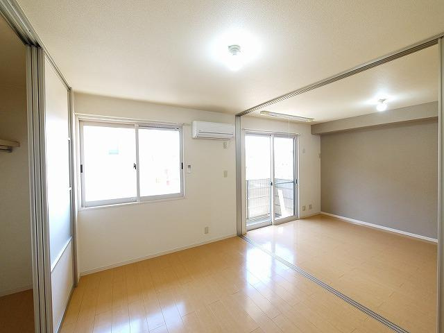 カーサ　セレスの洋室|コンパクトで使いやすい洋室です