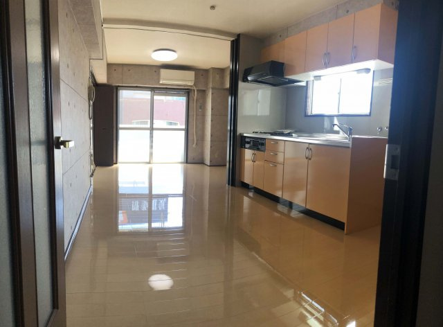 博多駅前ビル（博多小松ビル）