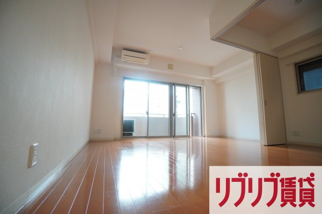 セザン新町の居間・リビング