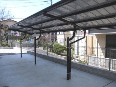 【ロビー】 | アーバンブルー | 屋根付き駐輪場