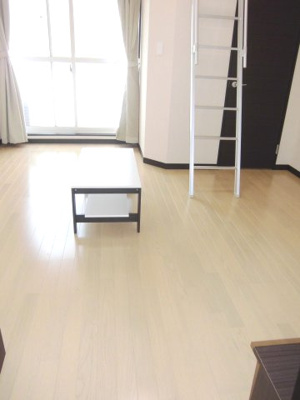 【居間・リビング】 | アーバンブルー | 同タイプ室内