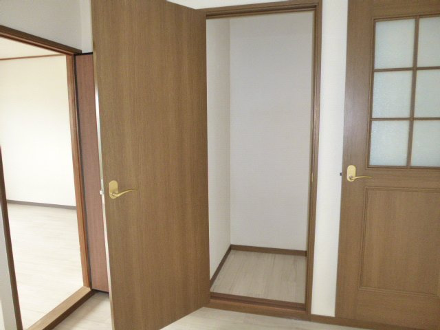 グレースタウンⅠの収納|LDK収納