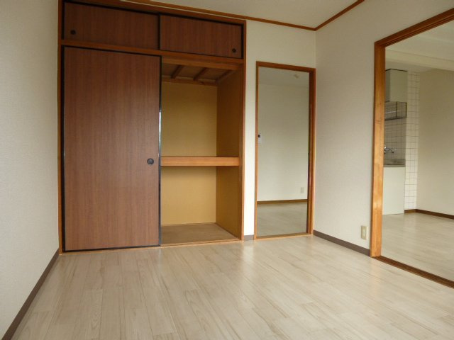 グレースタウンⅠの収納|洋室