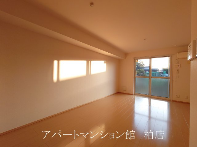 シャルマンの居間・リビング