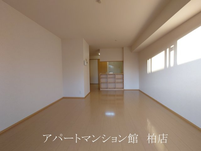 シャルマンの居間・リビング