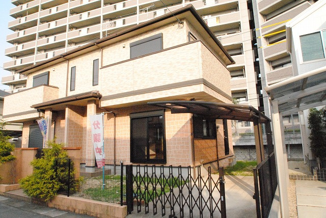 久留米南タウンハウスの外観