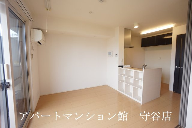 Bright oneの居間・リビング