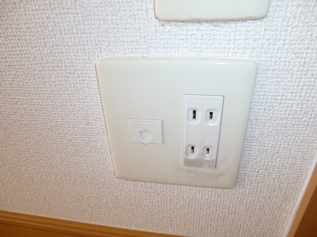 ベル　アンジュAの設備|電話モジュラー