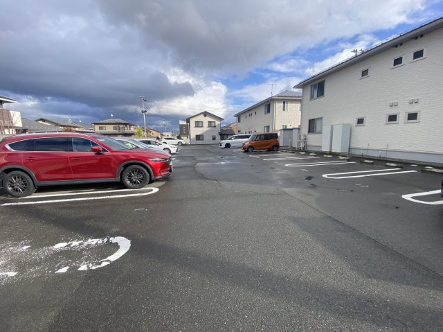 グレースフィールドの駐車場