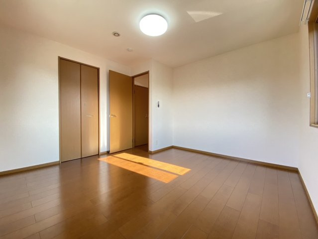 サニーハイツの洋室