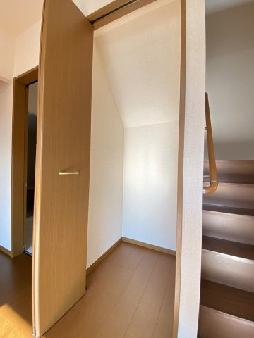 サニーハイツの玄関