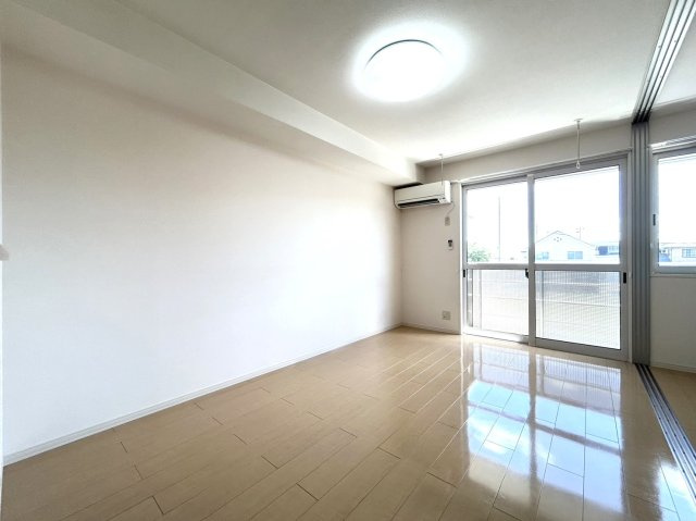 ピソ レセンテの居間・リビング