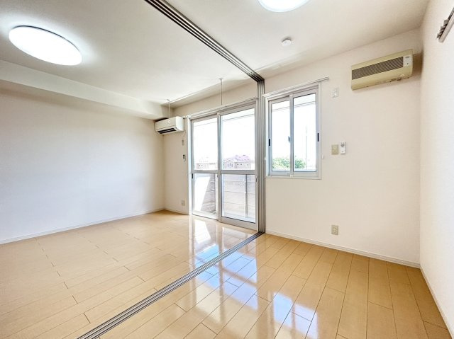 ピソ レセンテの内装