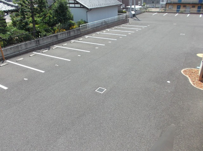 【駐車場】 | ベネッセ Ｙoshida with pet Ａ