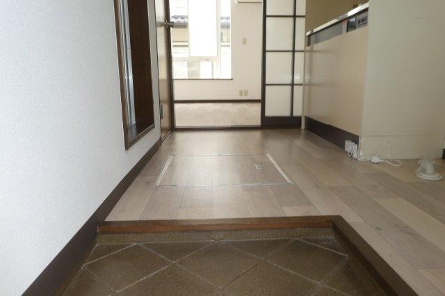 倉敷市西尾のアパートの玄関