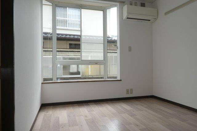 アルパーク２１の洋室