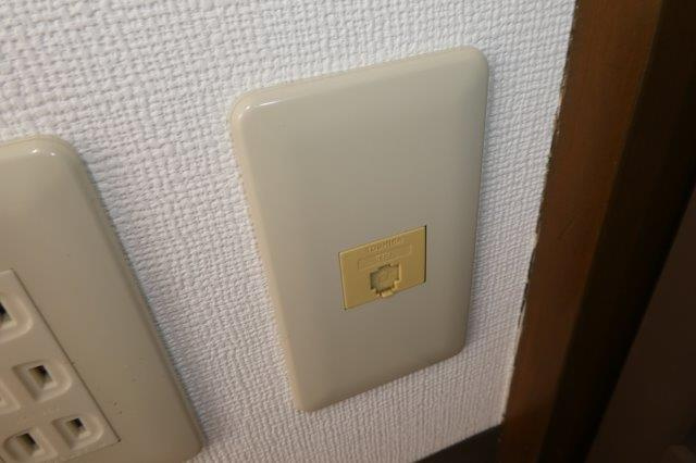 倉敷市西尾のアパートの設備|電話モジュラー