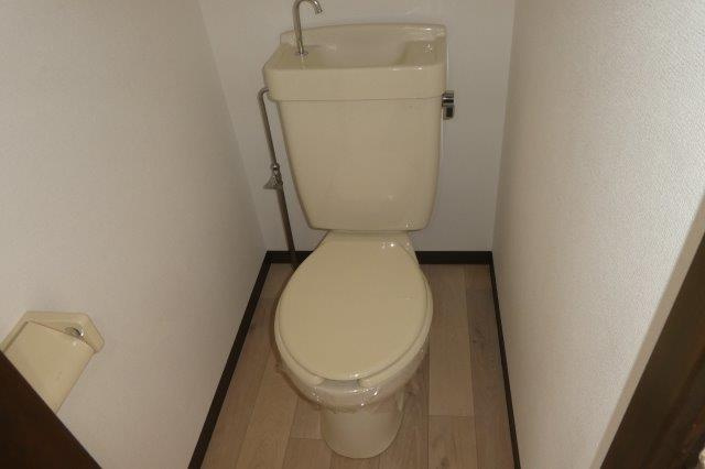 倉敷市西尾のアパートのトイレ