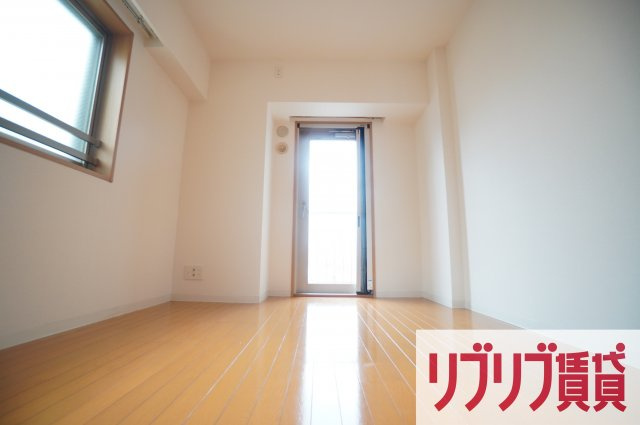 グランダジュール千葉みなとの洋室