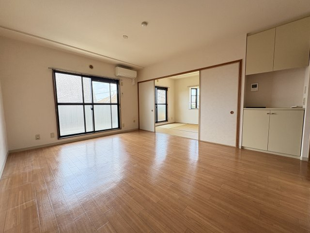 ディアコート市川の居間・リビング