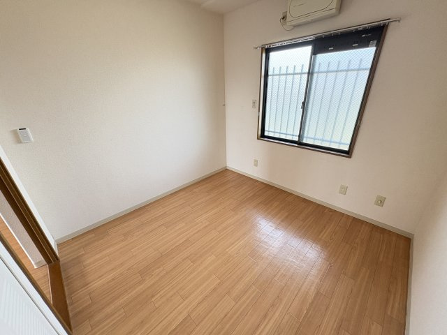 ディアコート市川の寝室