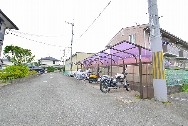 ベルメゾン大幸Bのその他共用部分|ゆったりとした駐輪スペース