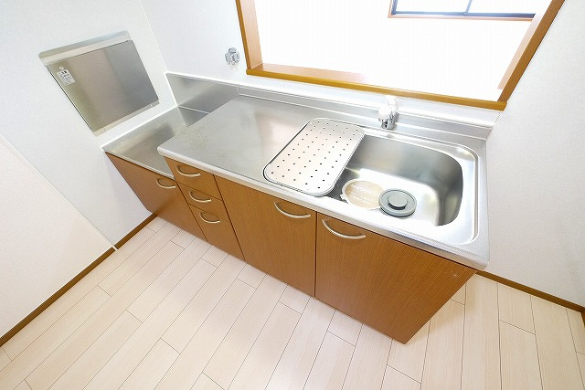 ベルメゾン大幸Bのキッチン|お料理しやすいキッチンです