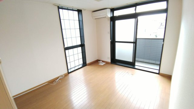 【居間・リビング】 | リバーテラス