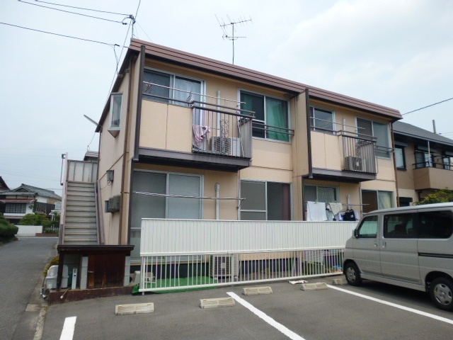 総社市総社１丁目のアパートの外観