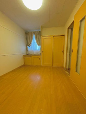 【内装】 | セントラル誉田 | 参考写真　2階はカーペット