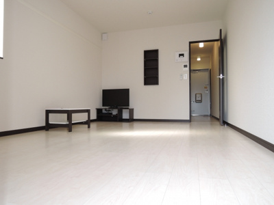 【居間・リビング】 | レオネクスト藤井寺 | ☆広々９帖☆