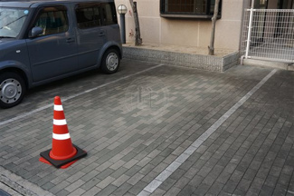 【駐車場】 | 敷地内駐車場です