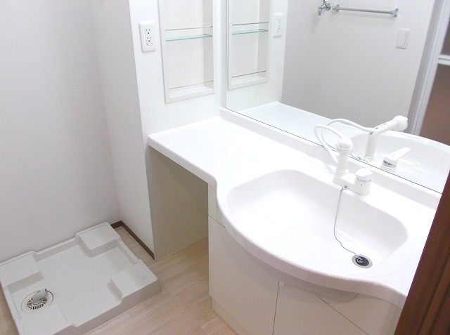 【独立洗面台】 | イエロー アイリスＡ