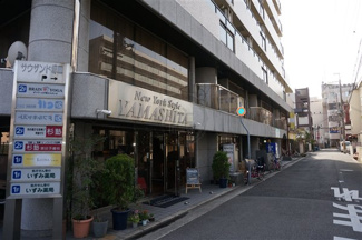 【外観】 | １～２階はテナント