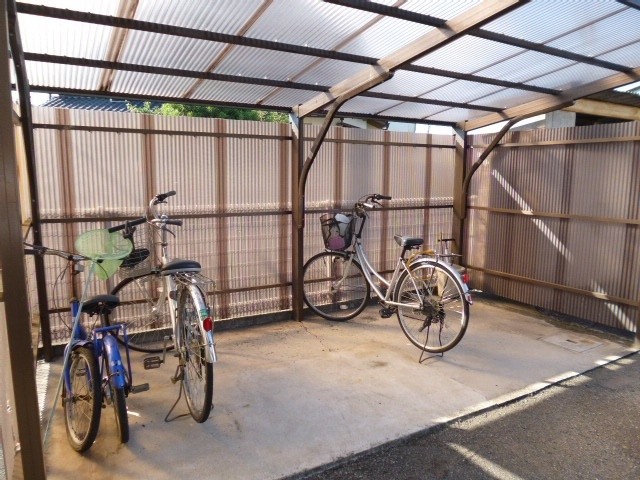 倉敷市二日市のアパートのその他共用部分|自転車置き場