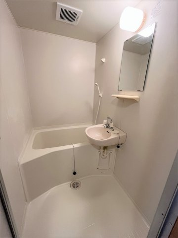 【浴室】 | Bフラット | バストイレ別